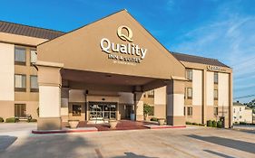 Quality Inn & Suites Quincy - Downtown